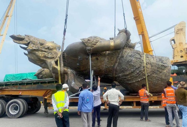 Statues of Preah Thong and Neang Neak are set to be installed at their namesake roundabout in Prey Nop district, Preah Sihanouk province, on Friday. SUPPLIED Content image - Phnom Penh Post